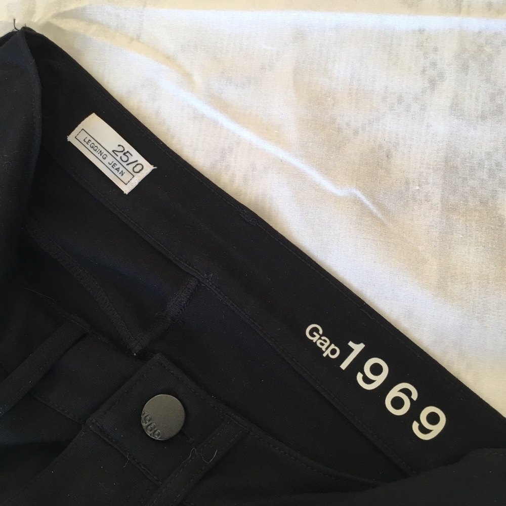 Gap 1969 Legging Jean. Ladies size 25/0🍷 - Picture 3 of 6